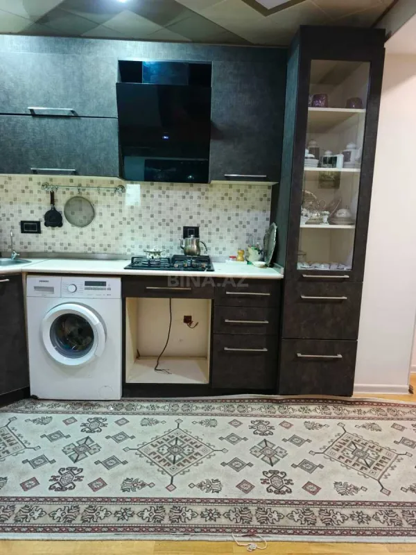 Satılır 3 otaqlı mənzil 110 m²