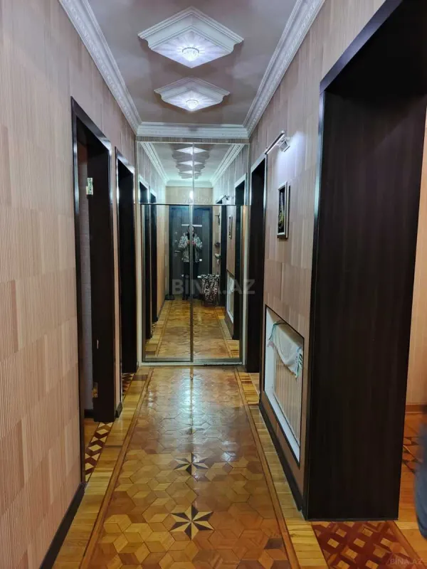 Satılır 3 otaqlı mənzil 110 m²