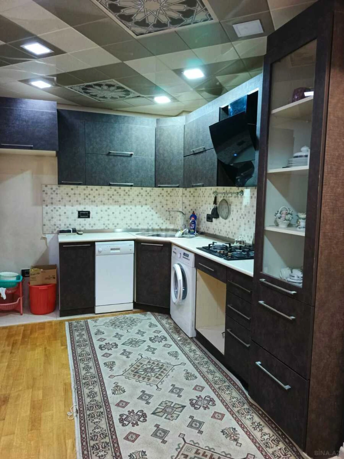 Satılır 3 otaqlı mənzil 110 m²
