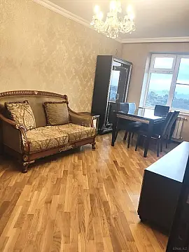 Kirayə verilir 3 otaqlı mənzil 70 m²