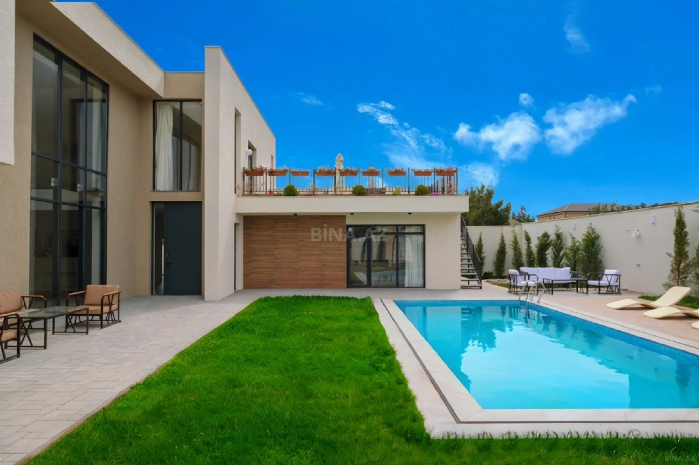 Kirayə verilir 5 otaqlı həyət evi 400 m²