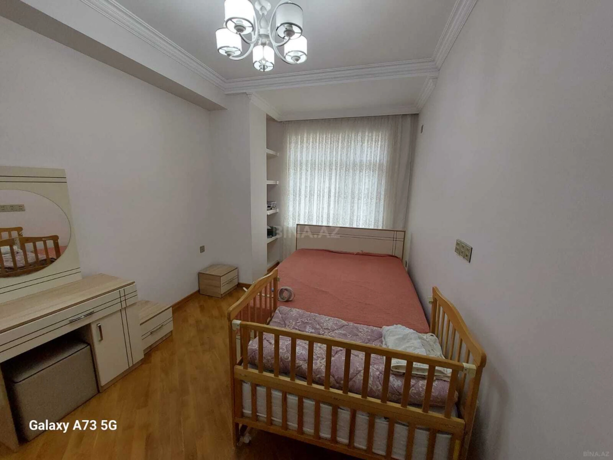 Kirayə verilir 3 otaqlı mənzil 140 m²