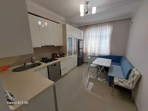 Kirayə verilir 3 otaqlı mənzil 140 m²