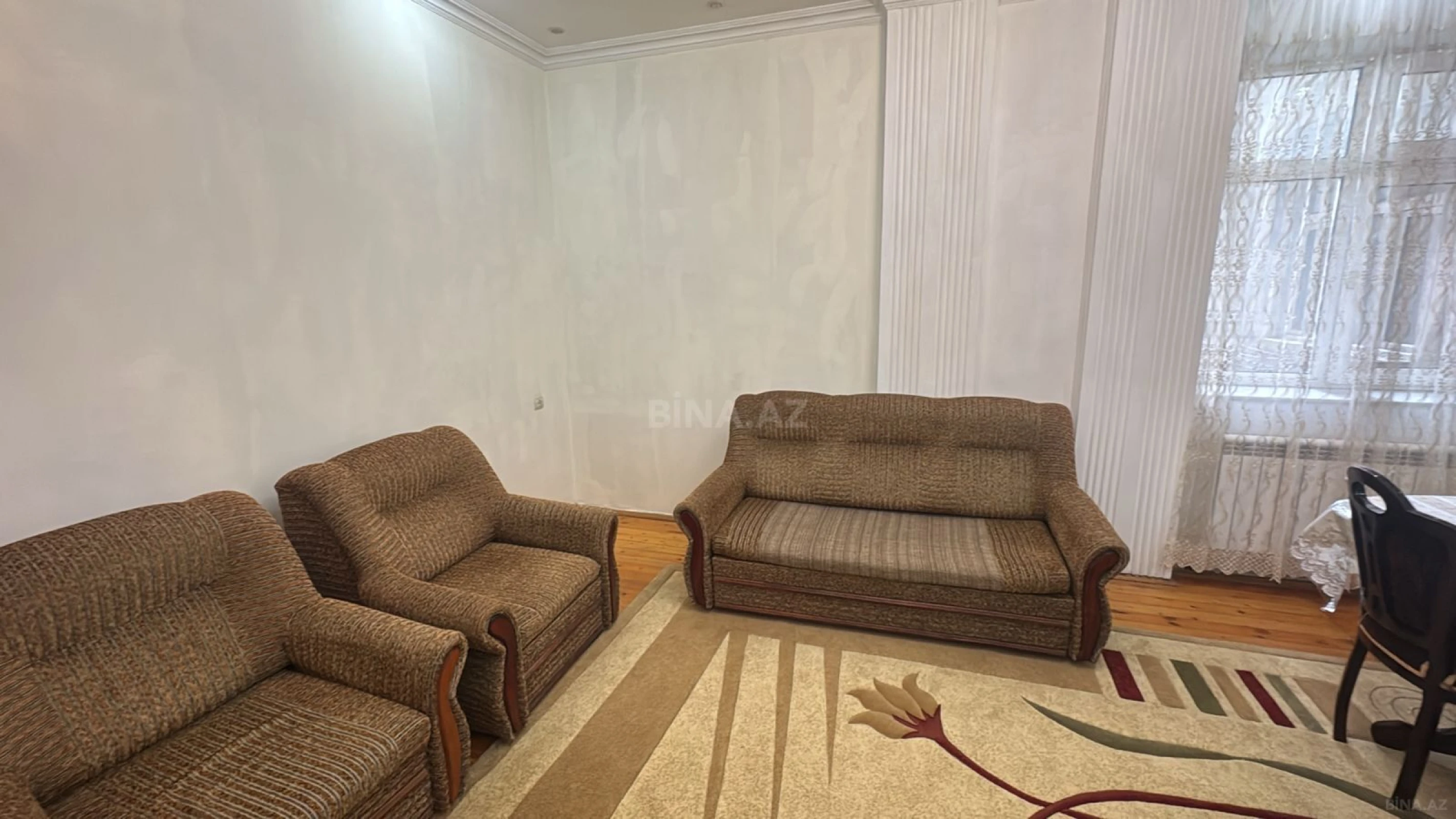 Kirayə verilir 2 otaqlı mənzil 64 m²