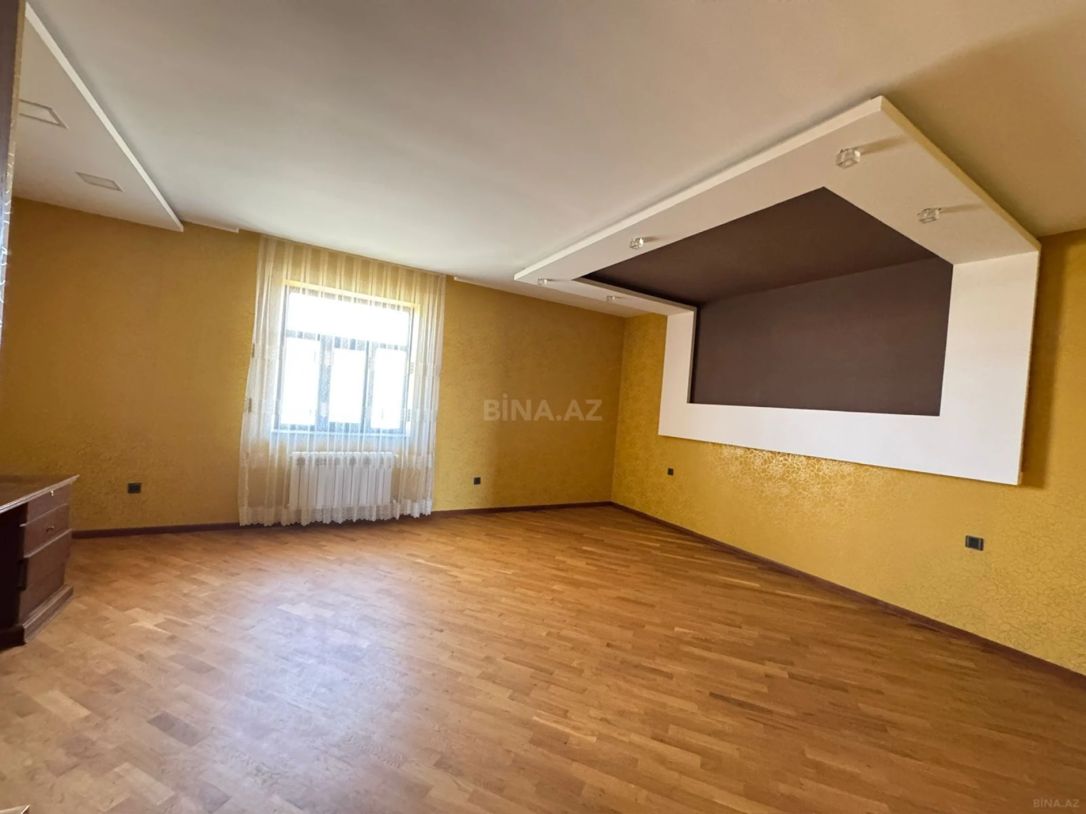 Kirayə verilir 5 otaqlı həyət evi 400 m²
