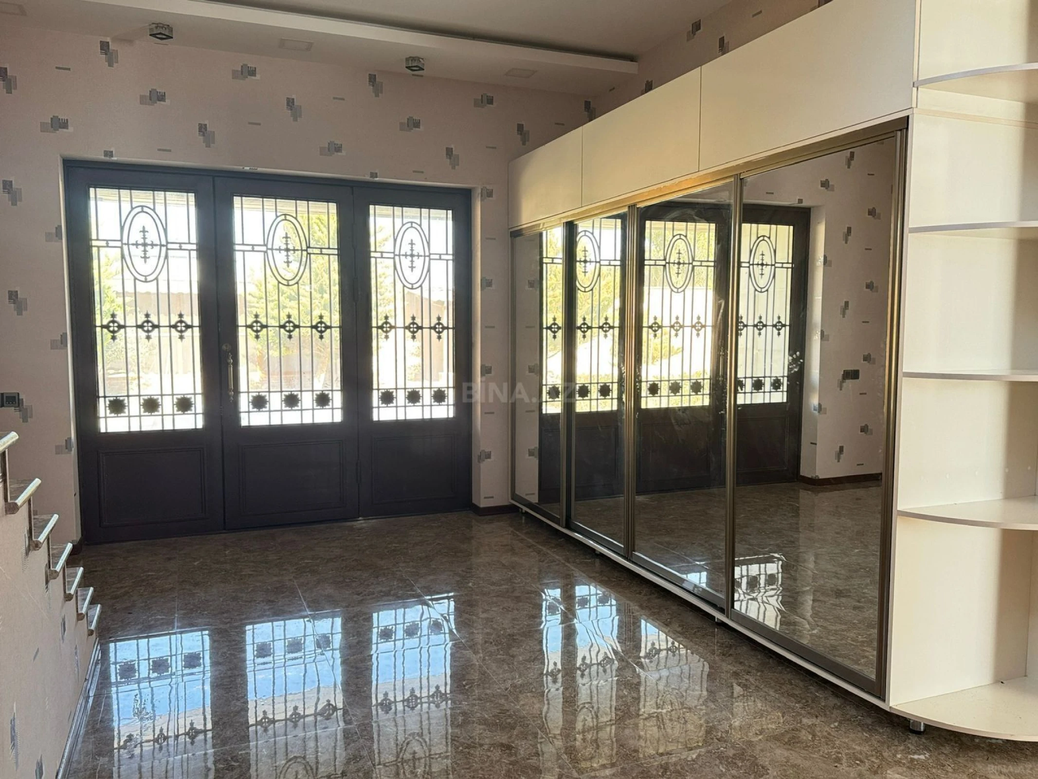 Kirayə verilir 5 otaqlı həyət evi 400 m²