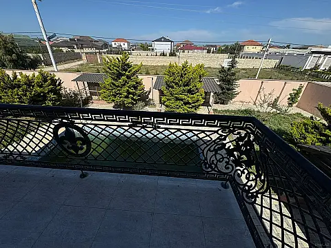 Kirayə verilir 5 otaqlı həyət evi 400 m²