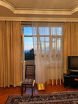 Kirayə verilir 2 otaqlı mənzil 80 m²