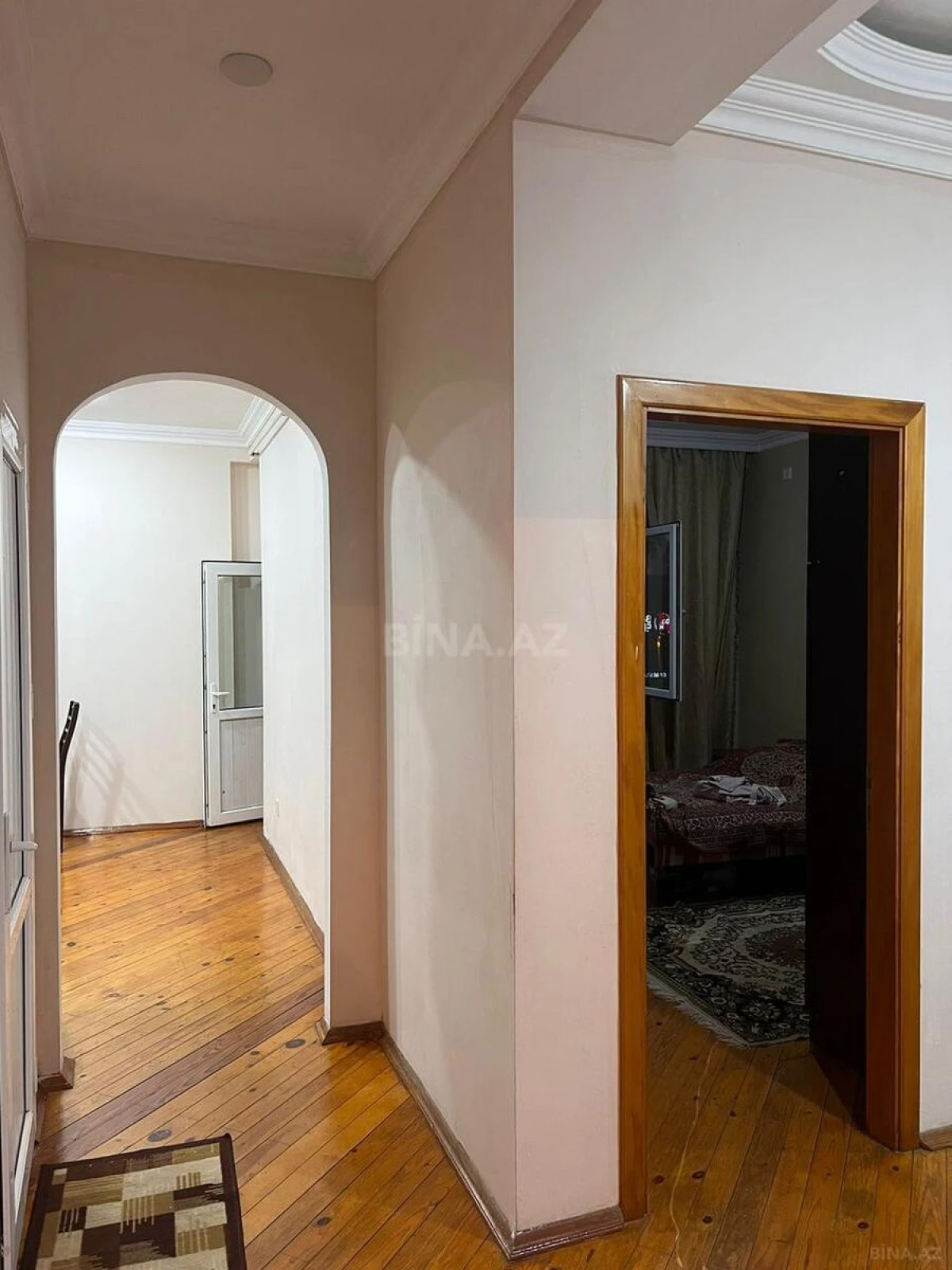 Kirayə verilir 2 otaqlı mənzil 80 m²