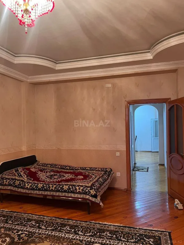 Kirayə verilir 2 otaqlı mənzil 80 m²