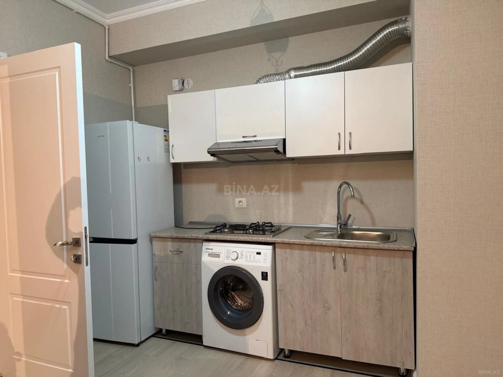 Kirayə verilir 2 otaqlı mənzil 55 m²