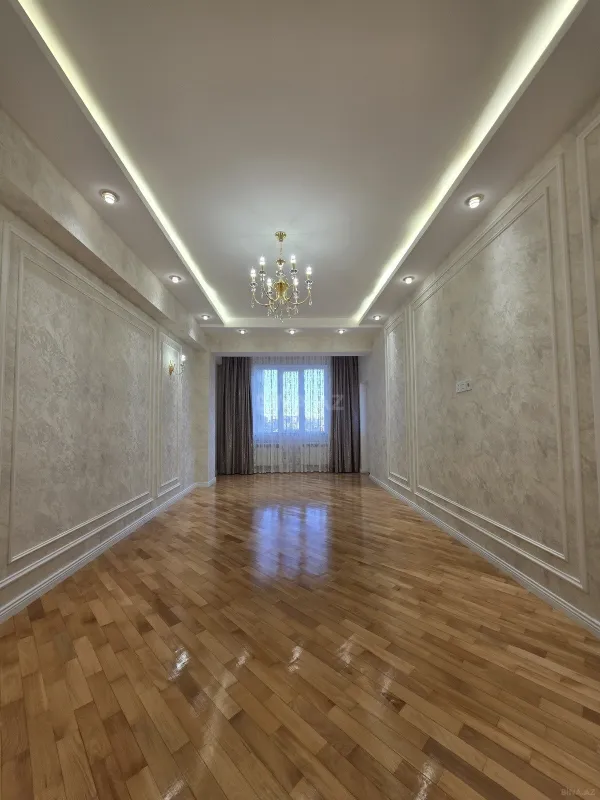 Satılır 3 otaqlı mənzil 153 m²