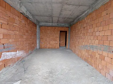 Satılır 4 otaqlı mənzil 219.6 m²