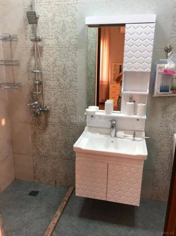 Kirayə verilir 4 otaqlı həyət evi 200 m²