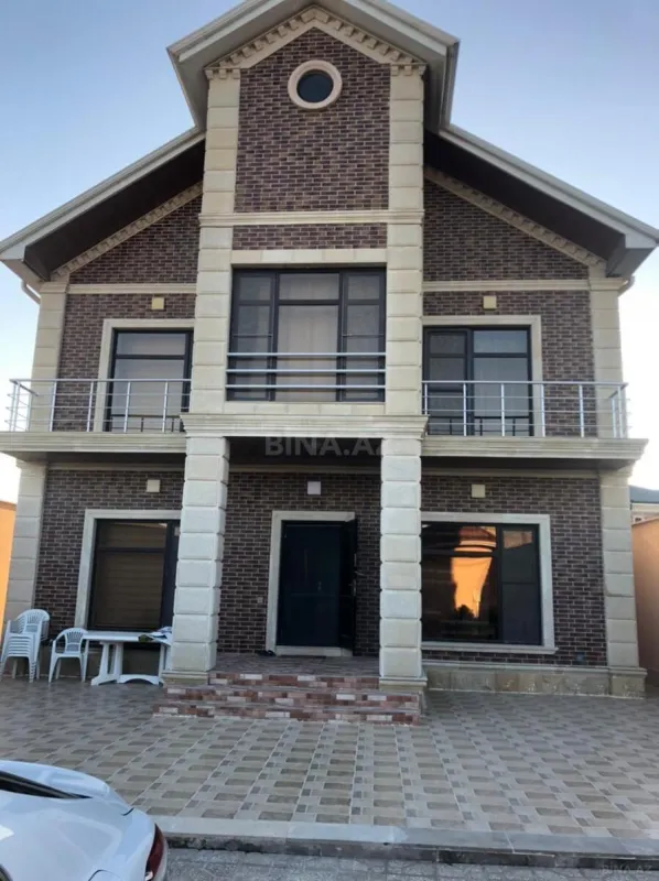 Kirayə verilir 4 otaqlı həyət evi 200 m²