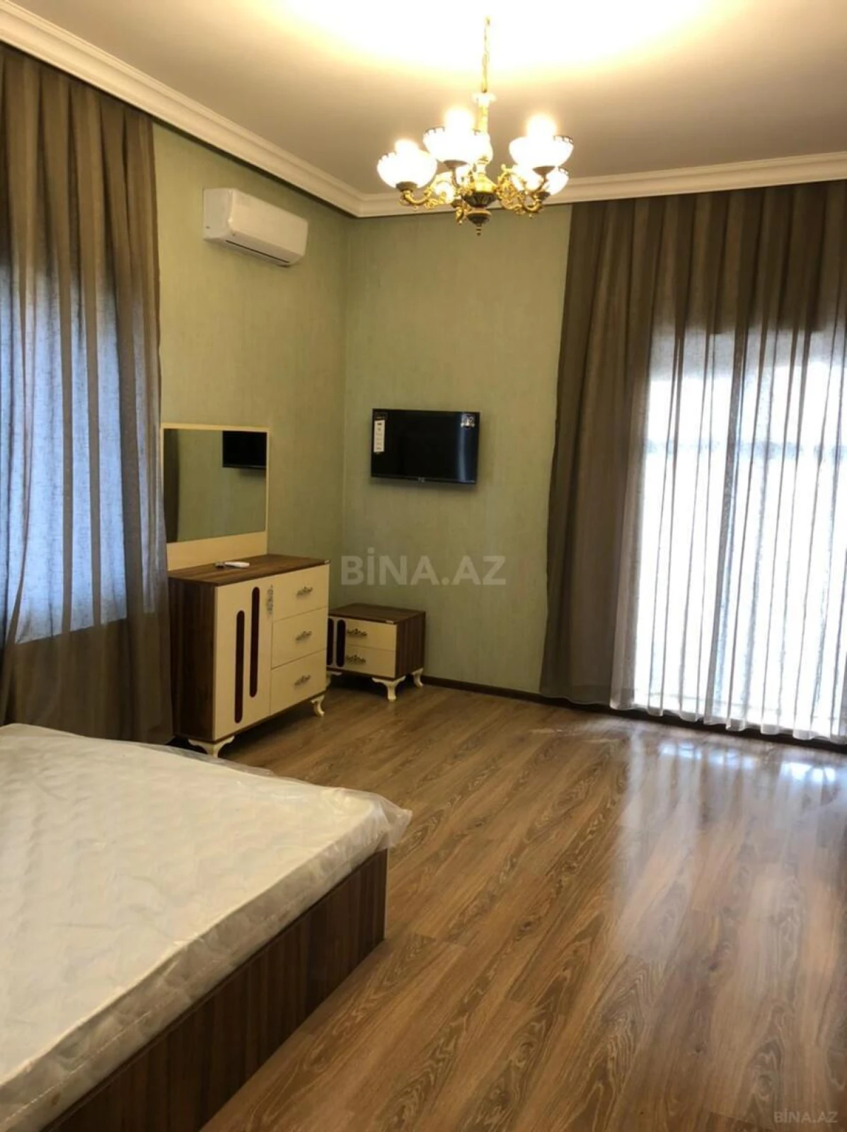 Kirayə verilir 4 otaqlı həyət evi 200 m²