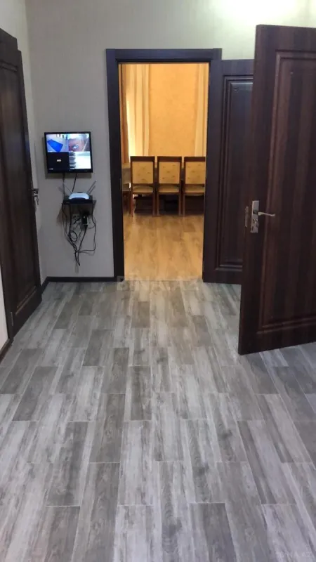 Kirayə verilir 4 otaqlı həyət evi 200 m²