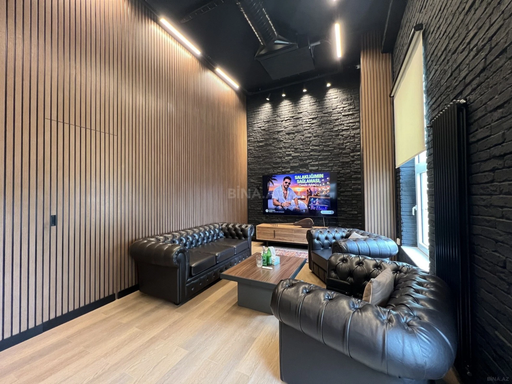 Kirayə verilir 3 otaqlı mənzil 140 m²