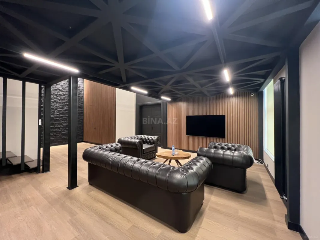 Kirayə verilir 3 otaqlı mənzil 140 m²