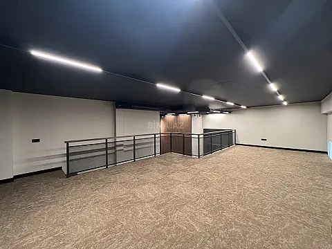 Kirayə verilir 3 otaqlı mənzil 140 m²