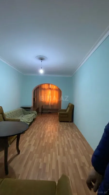 Kirayə verilir 2 otaqlı mənzil 70 m²