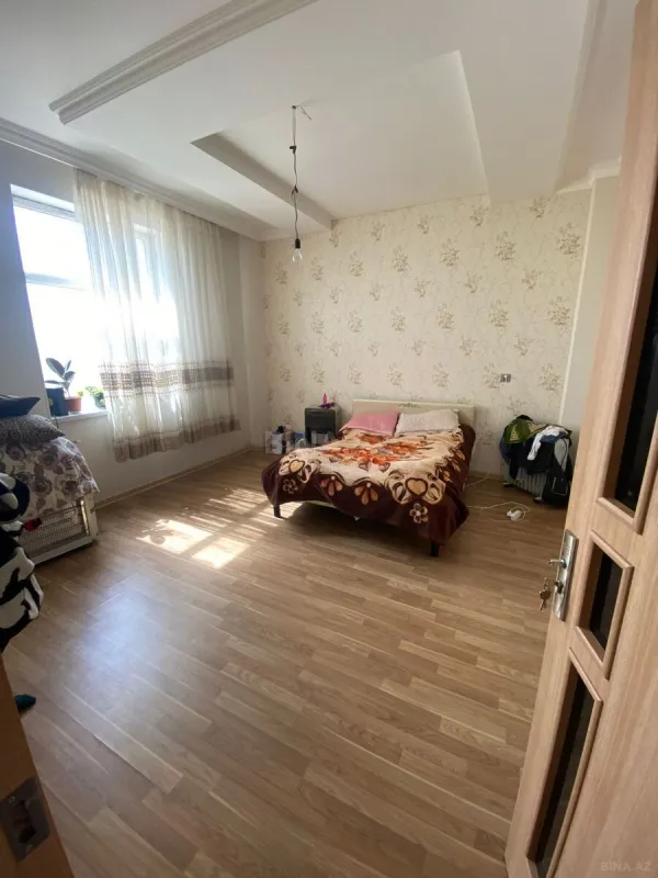 Satılır 3 otaqlı mənzil 95 m²