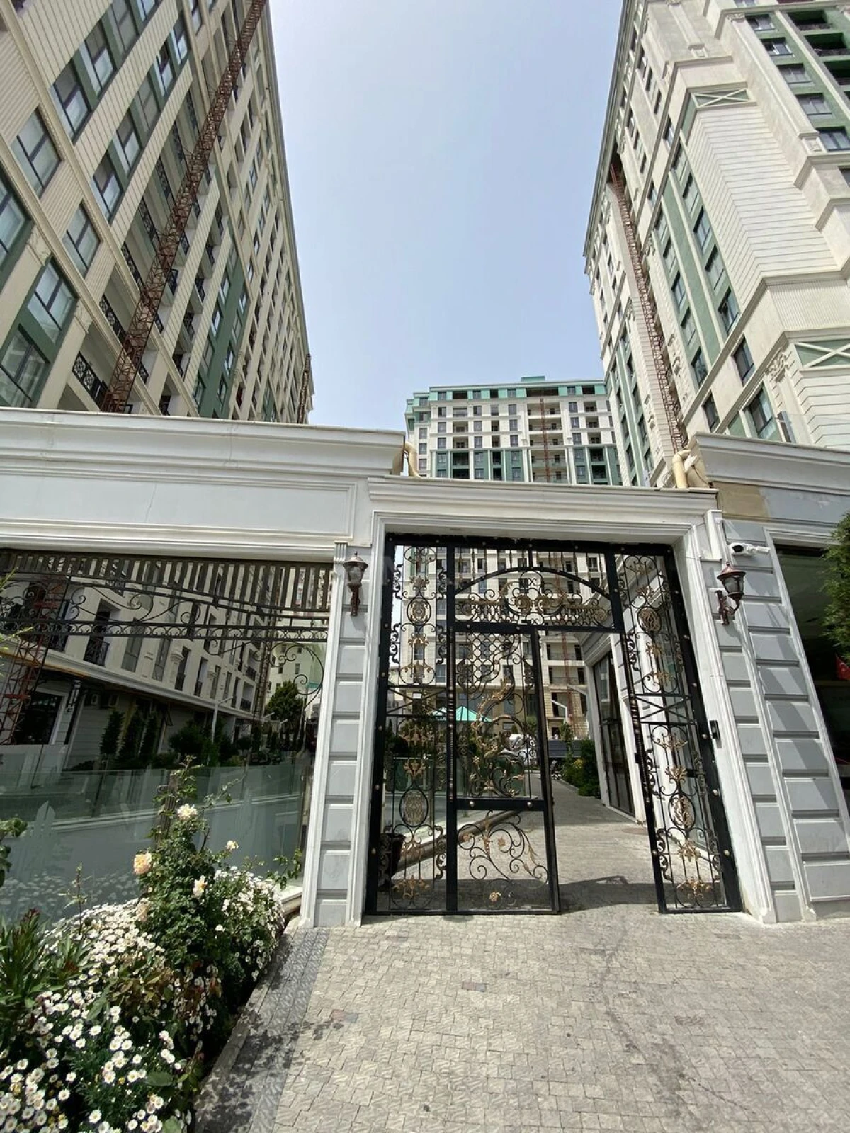 Kirayə verilir 3 otaqlı mənzil 113 m²