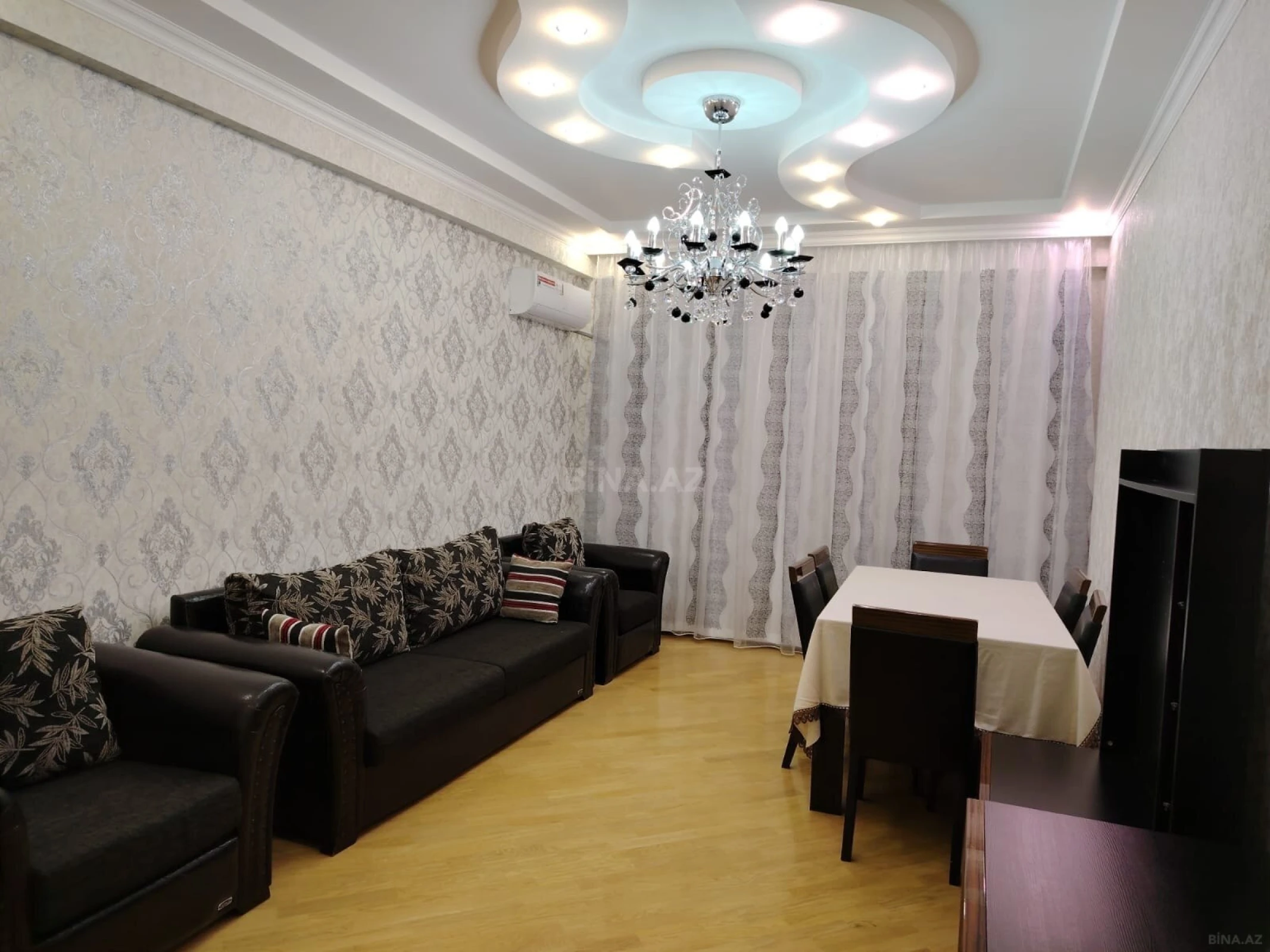 Kirayə verilir 3 otaqlı mənzil 95 m²