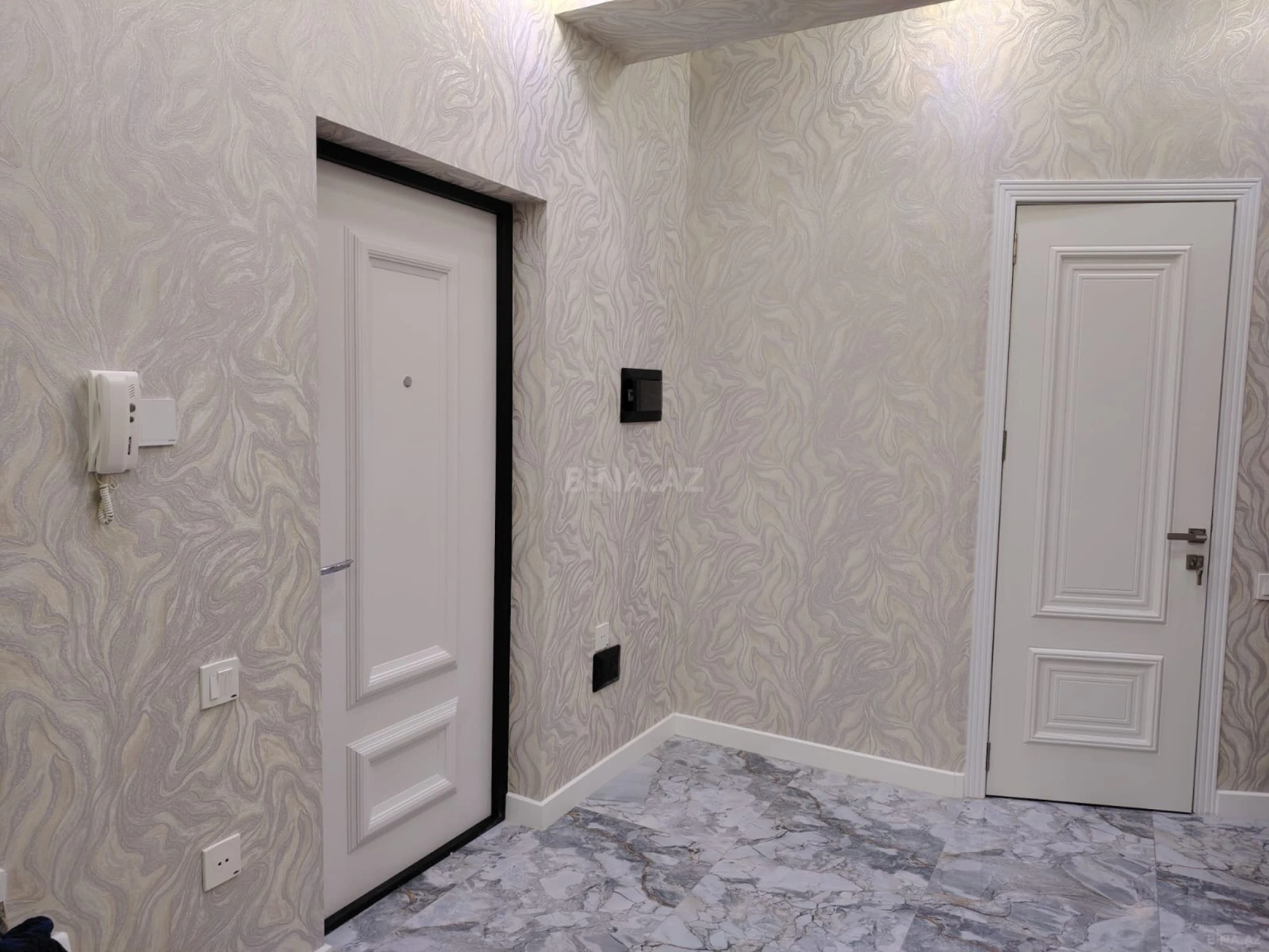 Kirayə verilir 3 otaqlı mənzil 95 m²