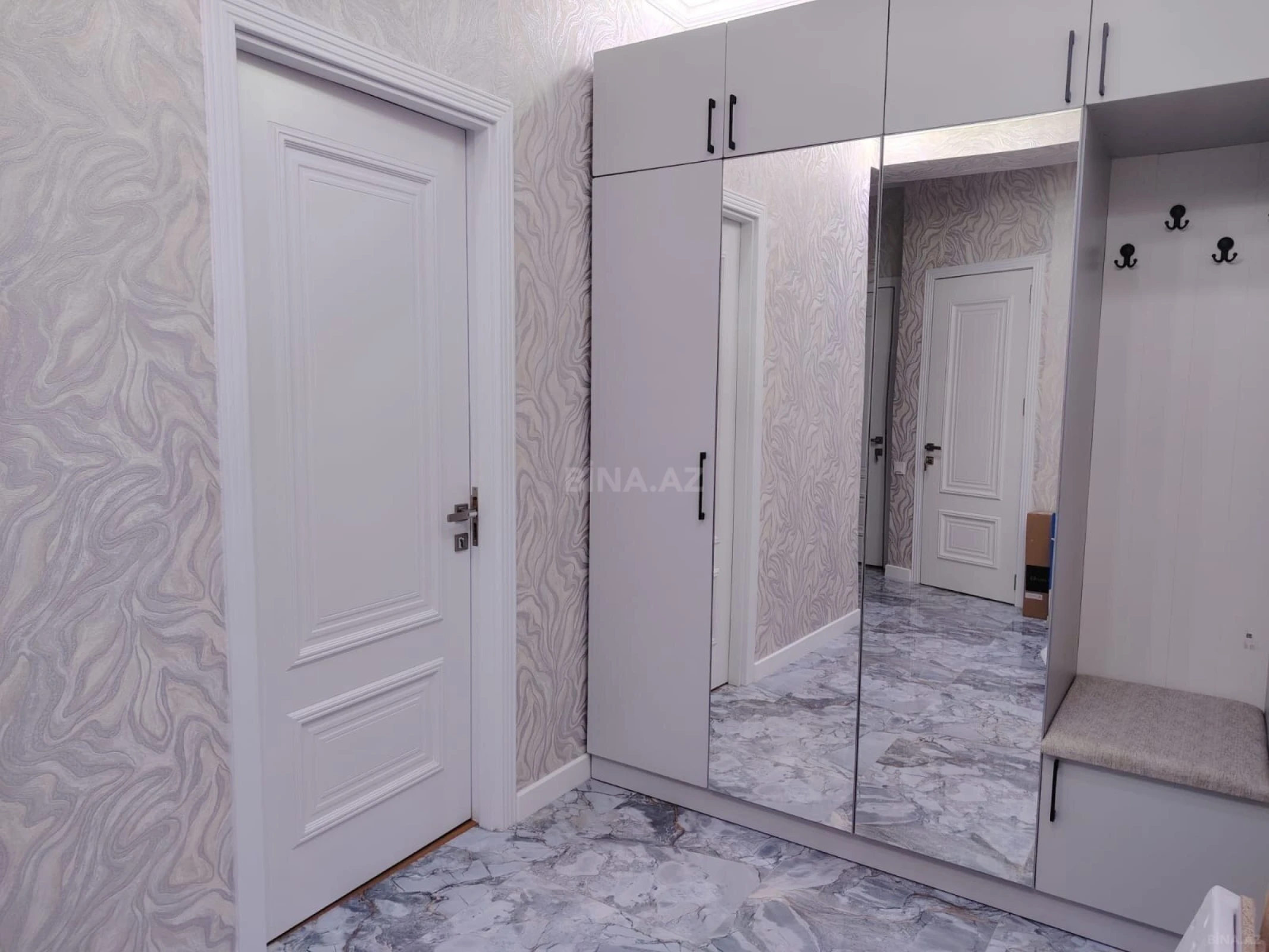 Kirayə verilir 3 otaqlı mənzil 95 m²