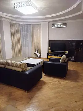 Kirayə verilir 3 otaqlı mənzil 100 m² — Bakı, Nəsimi 3 otaq 100.00 m²
