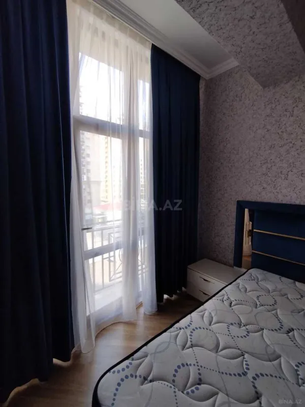 Kirayə verilir 3 otaqlı mənzil 115 m²