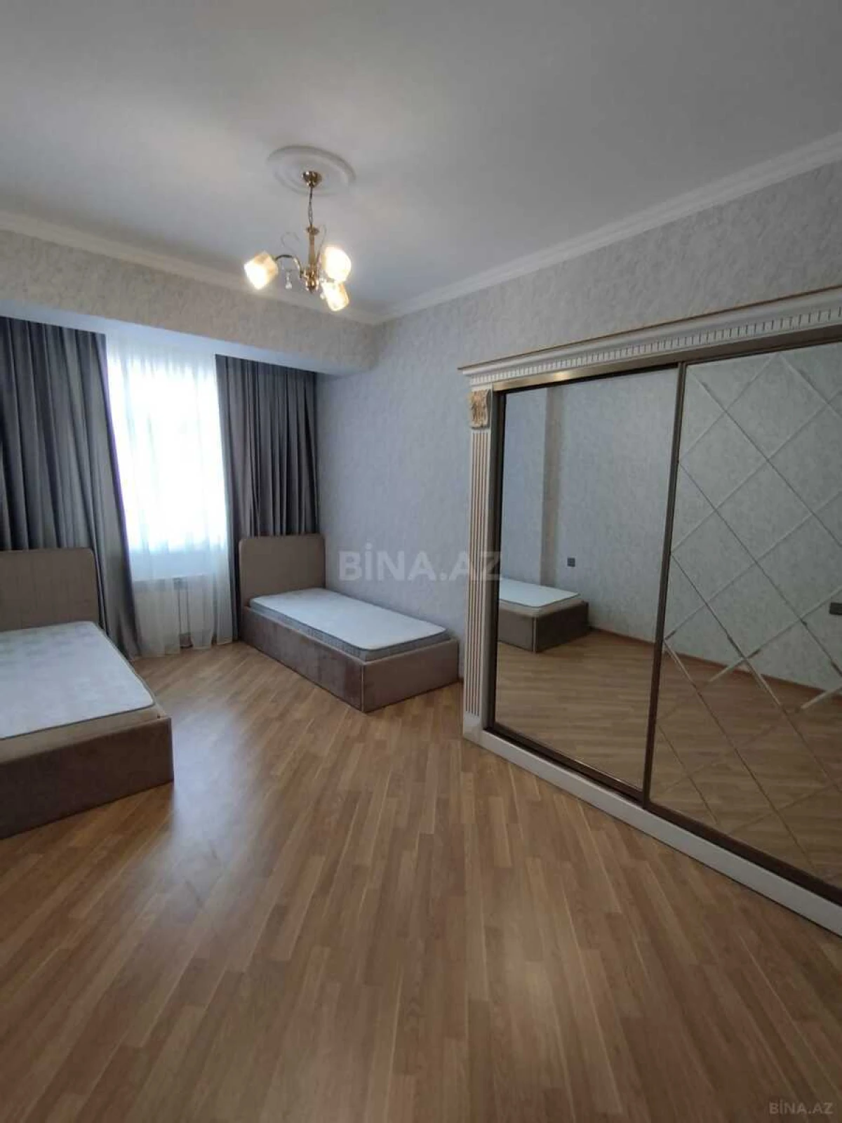 Kirayə verilir 3 otaqlı mənzil 115 m²