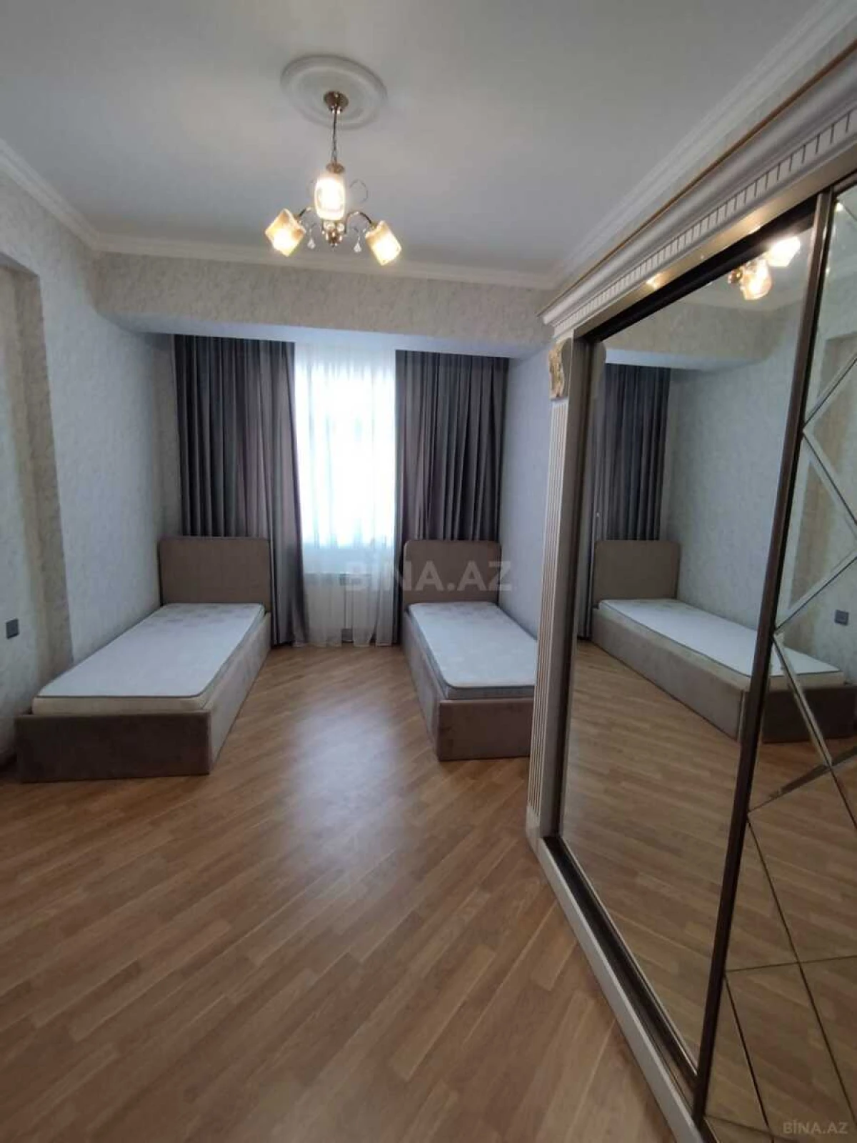 Kirayə verilir 3 otaqlı mənzil 115 m²