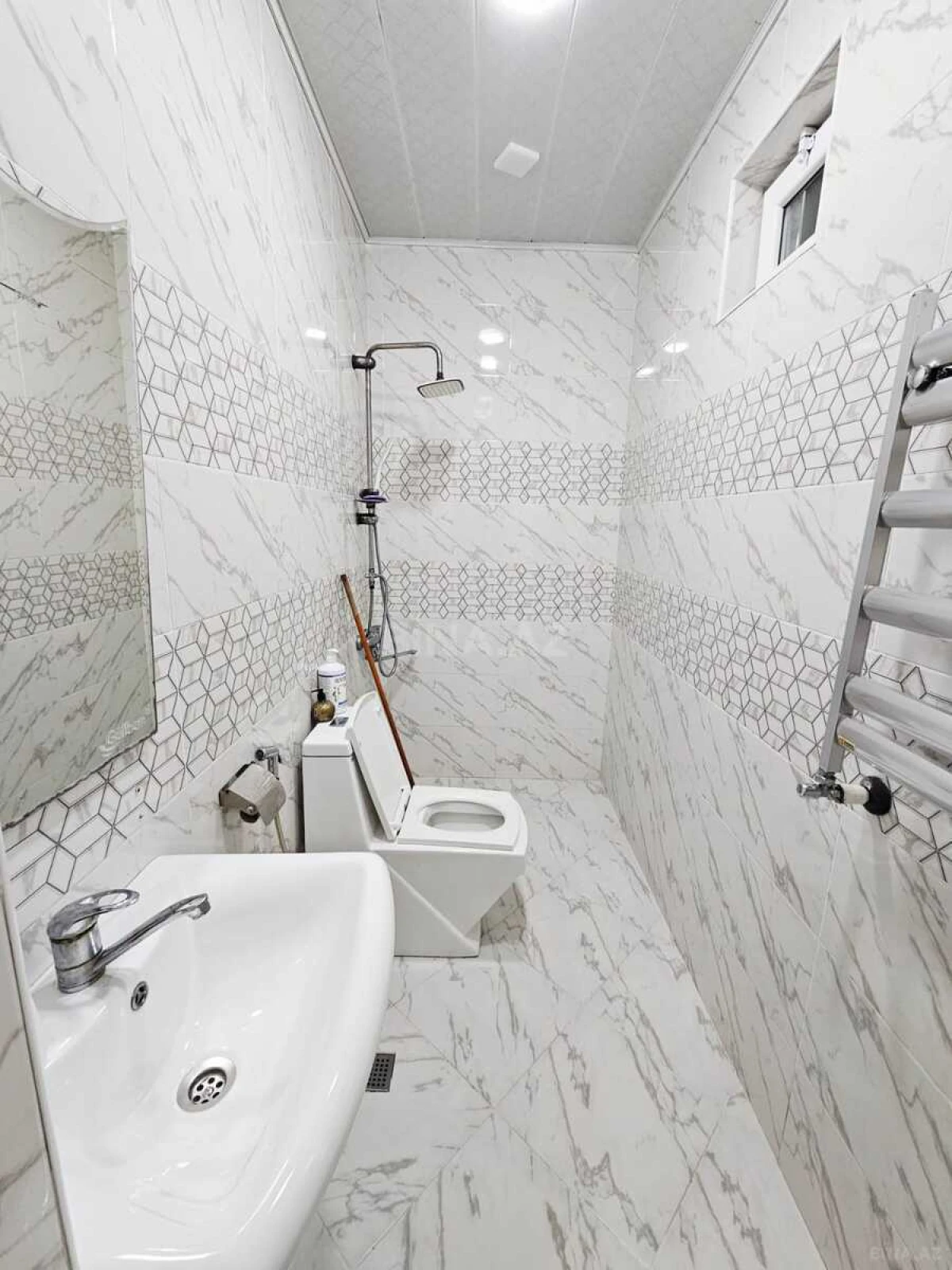 Satılır 4 otaqlı həyət evi 120 m²