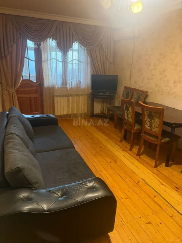 Kirayə verilir 2 otaqlı mənzil 50 m²