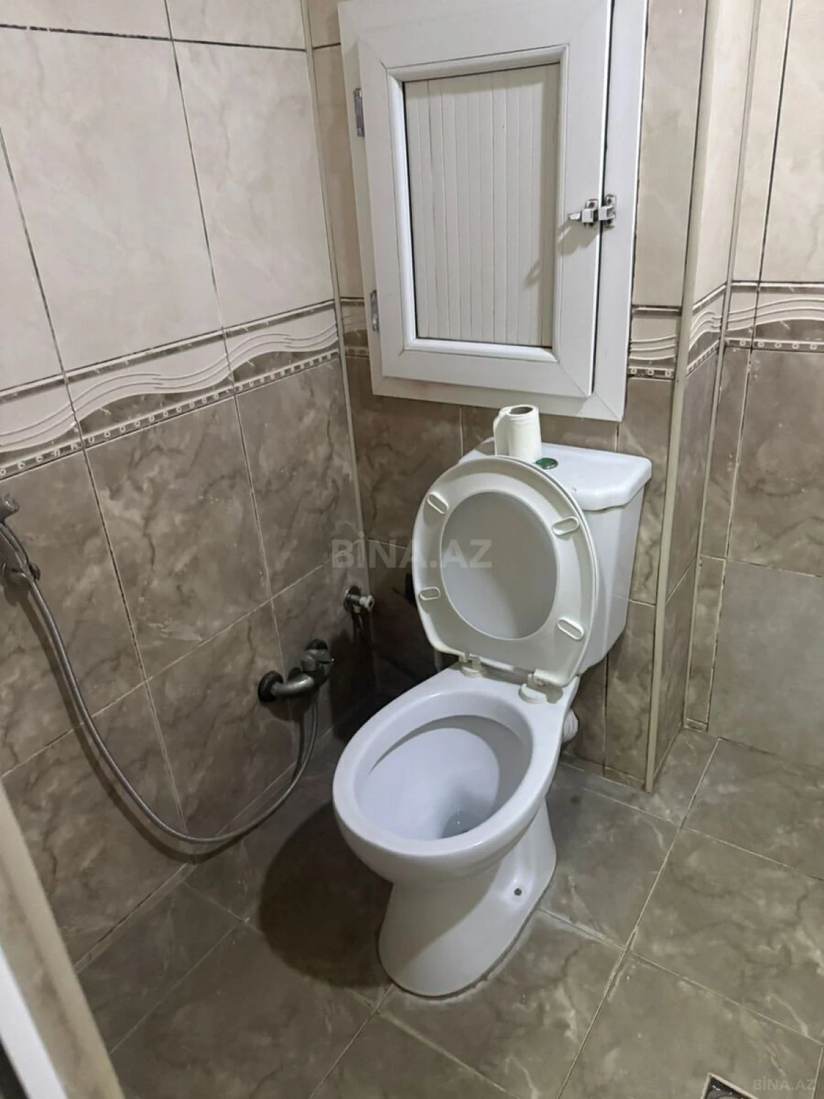 Kirayə verilir 2 otaqlı mənzil 50 m²