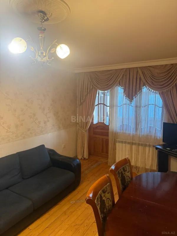 Kirayə verilir 2 otaqlı mənzil 50 m²