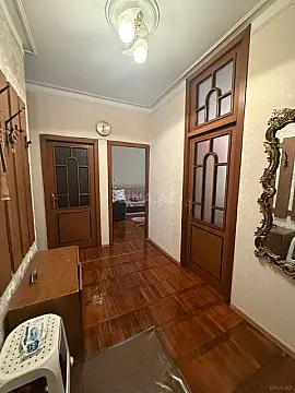 Satılır 4 otaqlı mənzil 110 m²