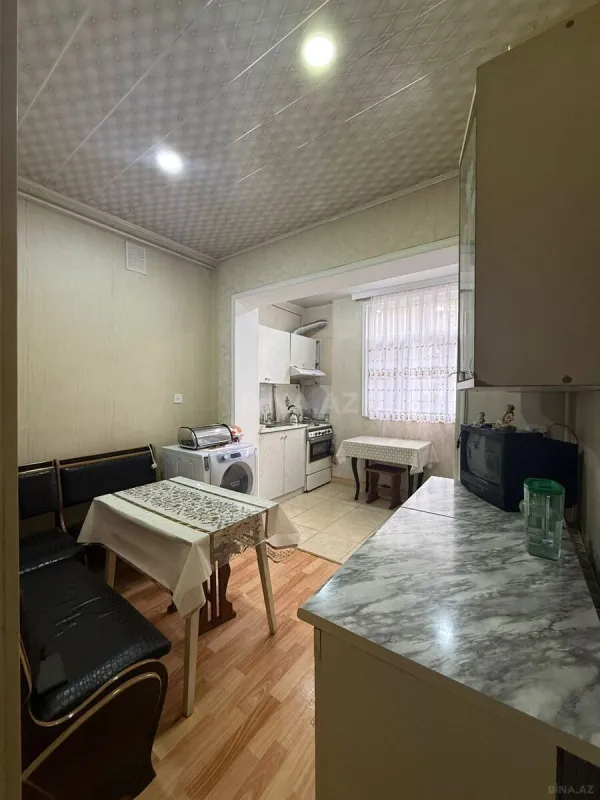 Satılır 4 otaqlı mənzil 110 m²