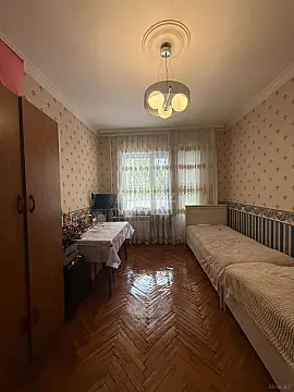 Satılır 4 otaqlı mənzil 110 m²