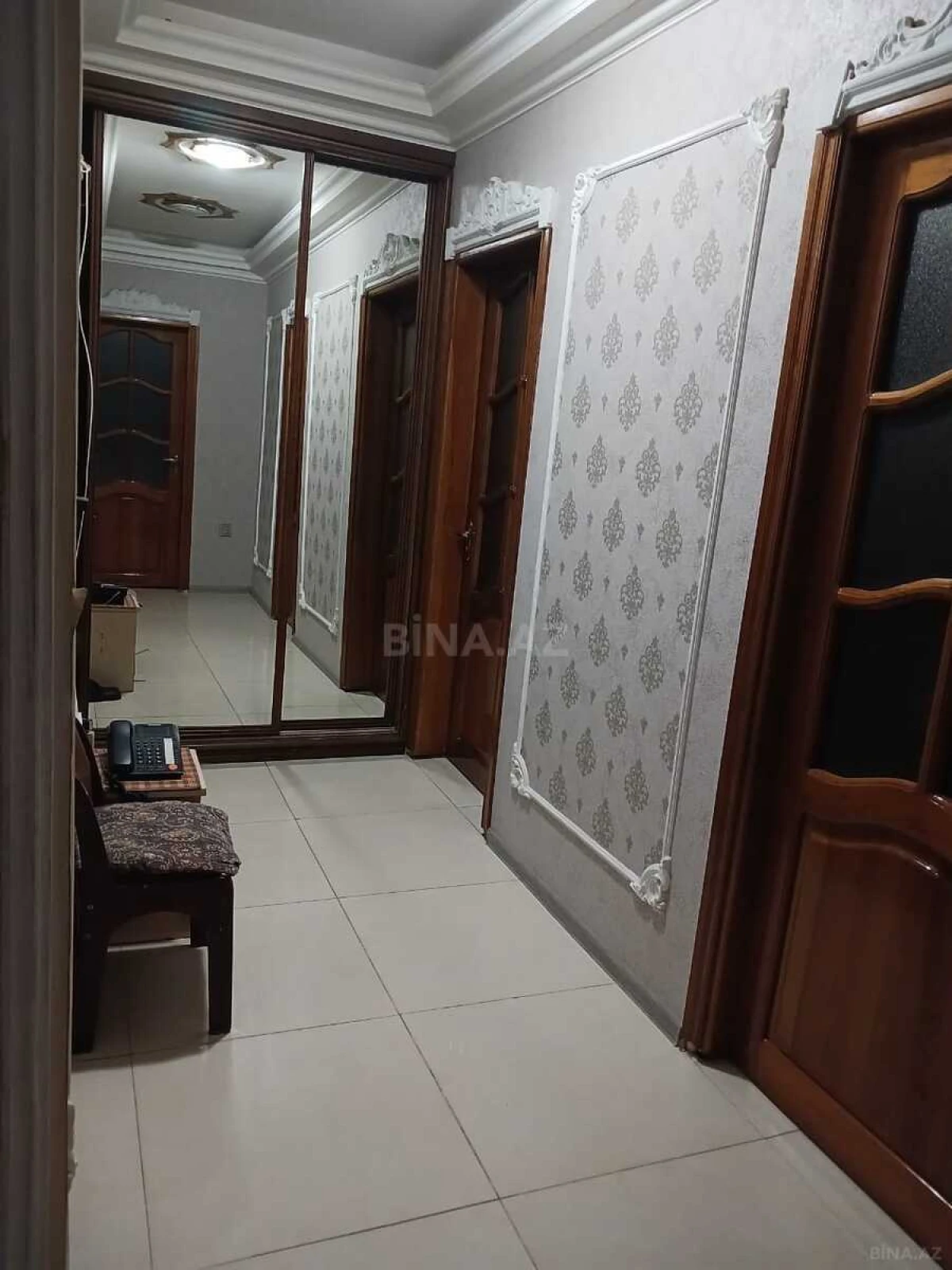 Satılır 4 otaqlı mənzil 100 m²