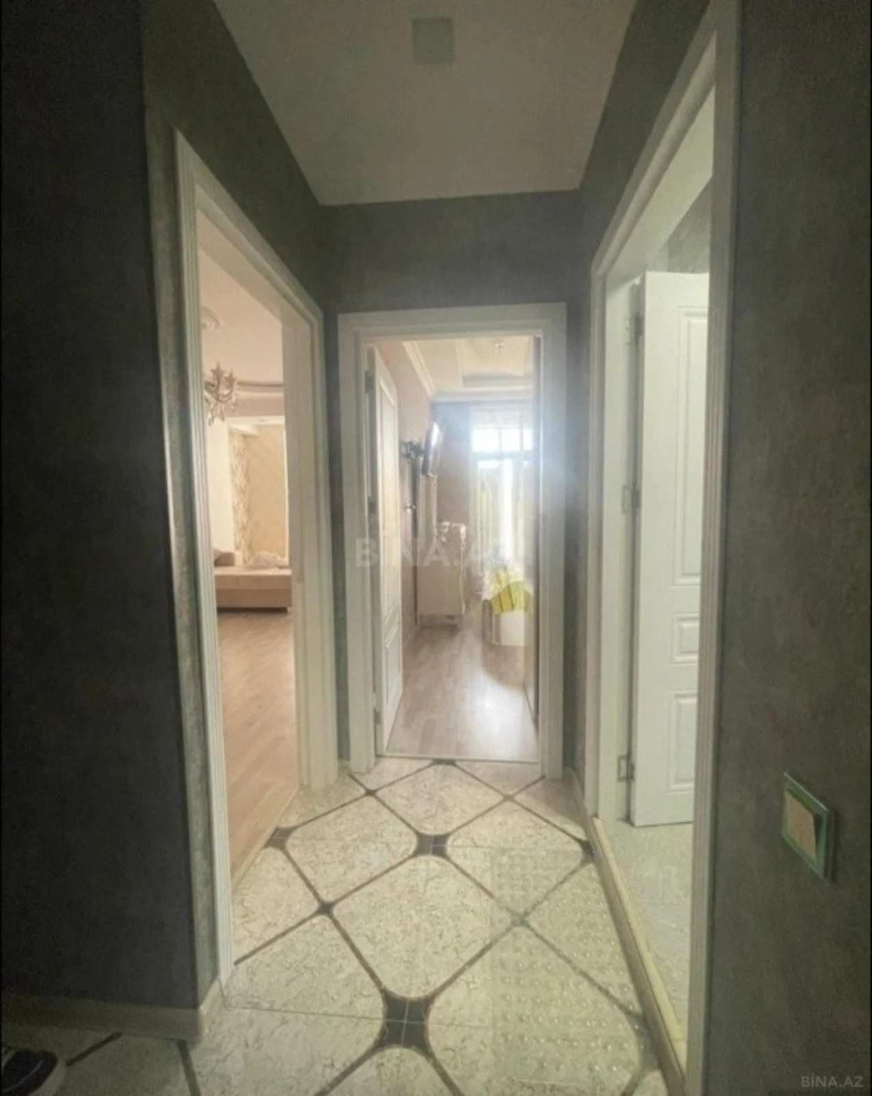 Satılır 2 otaqlı mənzil 56 m²