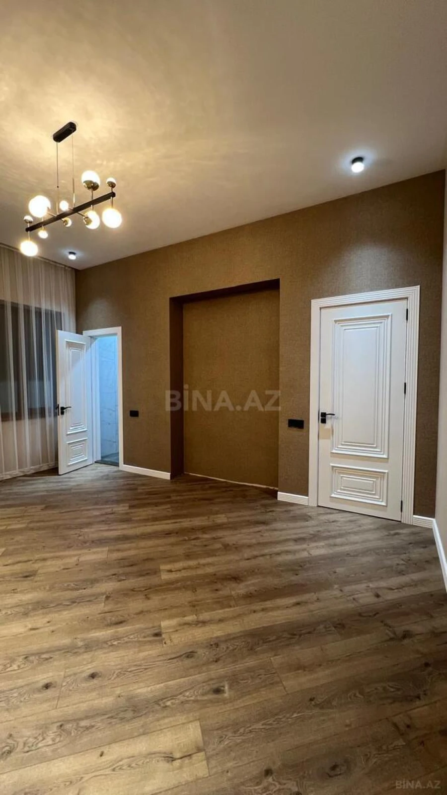 Satılır 4 otaqlı həyət evi 180 m²