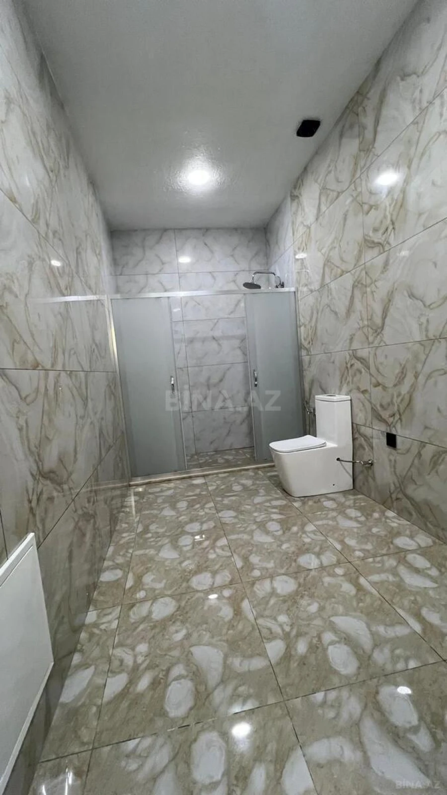 Satılır 4 otaqlı həyət evi 180 m²