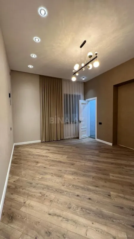 Satılır 4 otaqlı həyət evi 180 m²