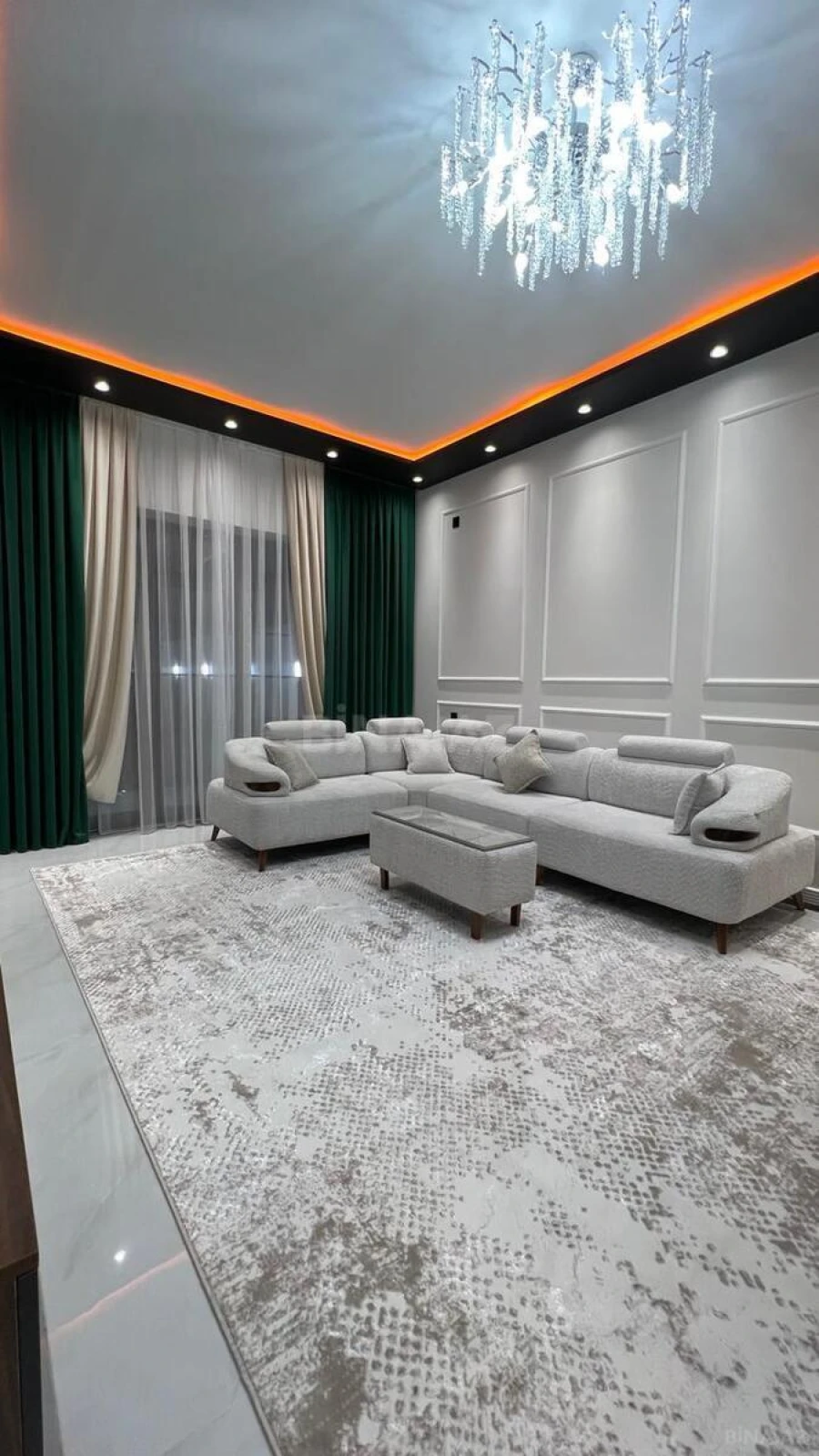 Satılır 4 otaqlı həyət evi 180 m²