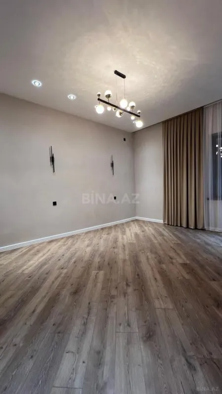 Satılır 4 otaqlı həyət evi 180 m²