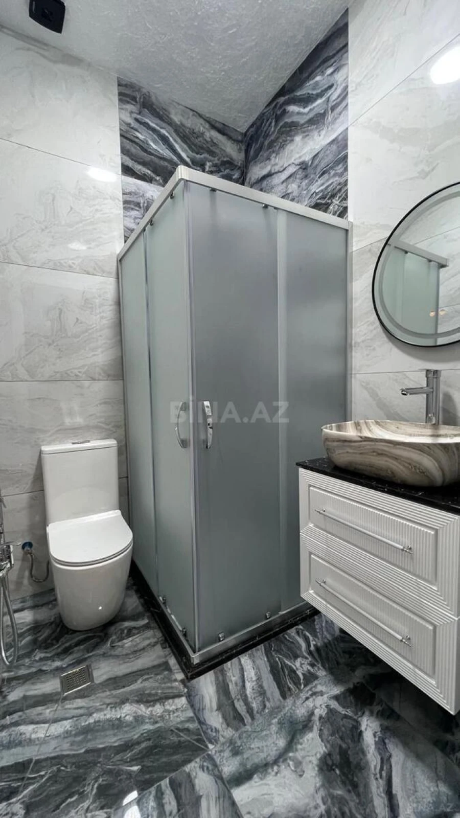 Satılır 4 otaqlı həyət evi 180 m²