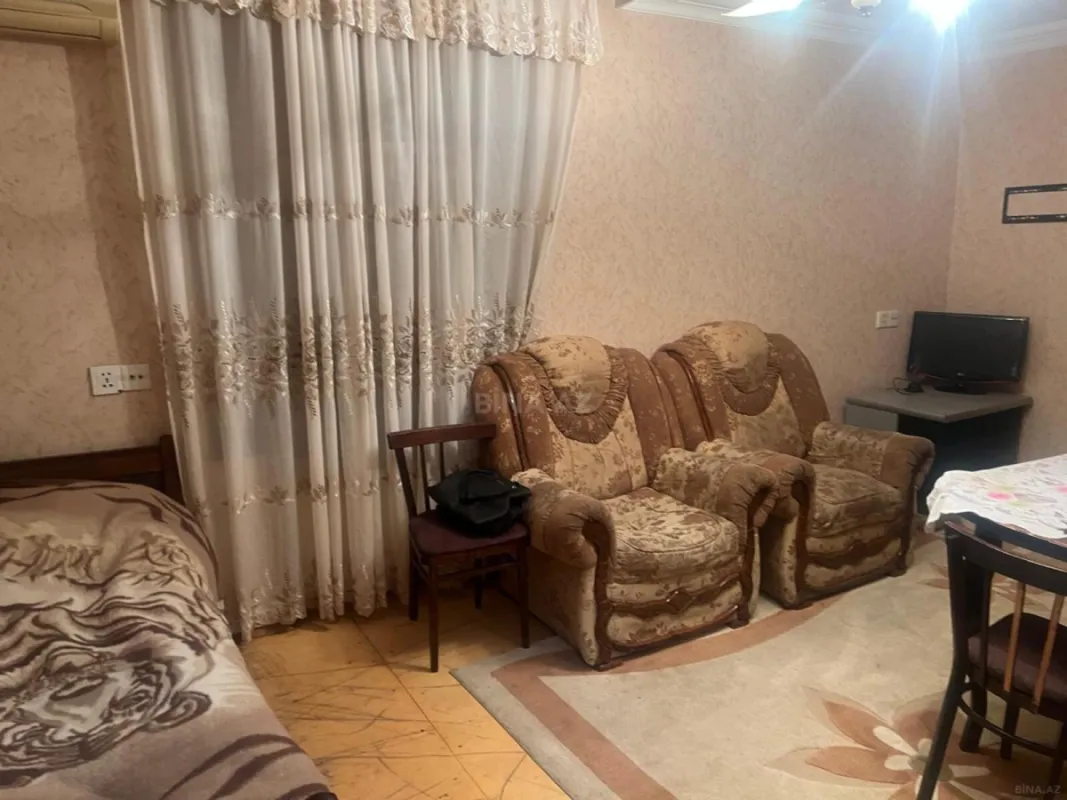 Kirayə verilir 2 otaqlı mənzil 45 m²